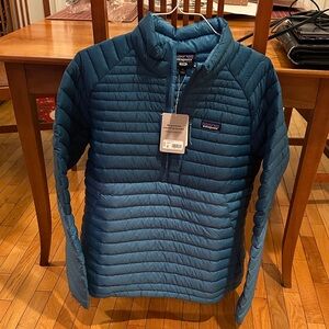 NWT’s Patagonia Anacapa Blue Alplight Jacket, Mens XL
